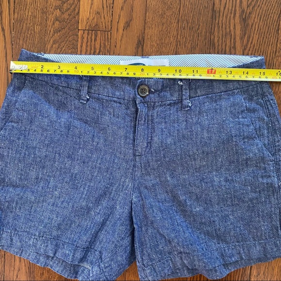 Old Navy blue everyday short size 2 - Picture 6 of 9